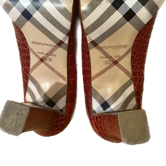 BURBERRY RED EMBOSSED CROC LEATHER HEELS PUMPS MADE IN ITALY SIZE 36.5/6… - Picture 6 of 11